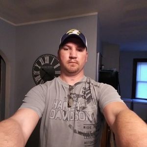 Meet your Posher, Joshua